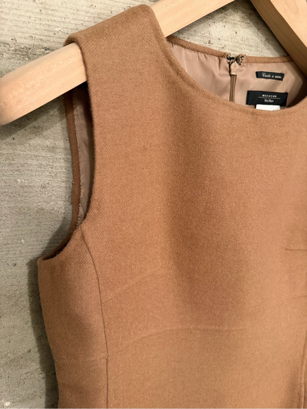 MaxMara Camel Wool Sleeveless Shift Dress - Picture 7 of 10
